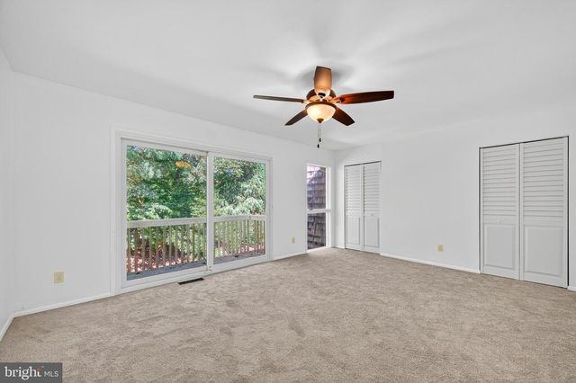 820 NEW MARK ESPLANADE, Rockville, MD 20850