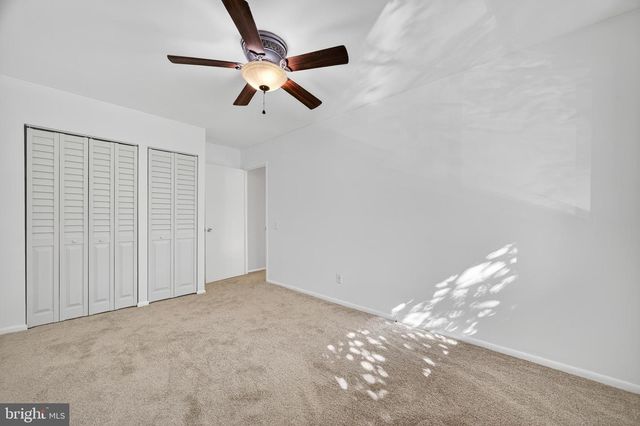 820 NEW MARK ESPLANADE, Rockville, MD 20850