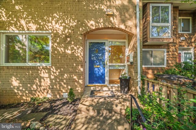 820 NEW MARK ESPLANADE, Rockville, MD 20850