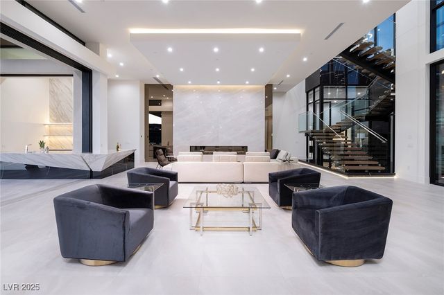 19 Boulderback Drive, Henderson, NV 89012