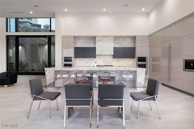 19 Boulderback Drive, Henderson, NV 89012