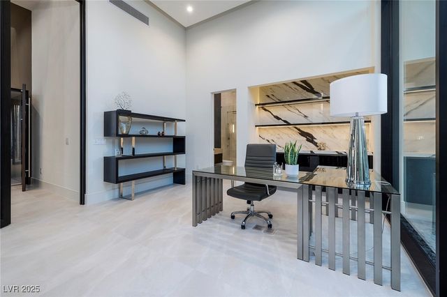 19 Boulderback Drive, Henderson, NV 89012