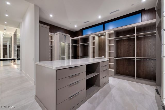 19 Boulderback Drive, Henderson, NV 89012