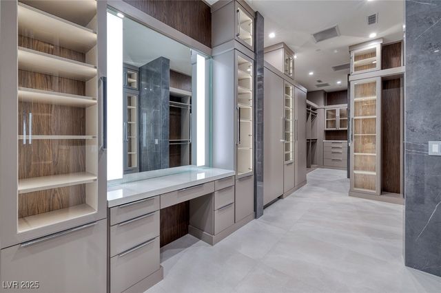 19 Boulderback Drive, Henderson, NV 89012