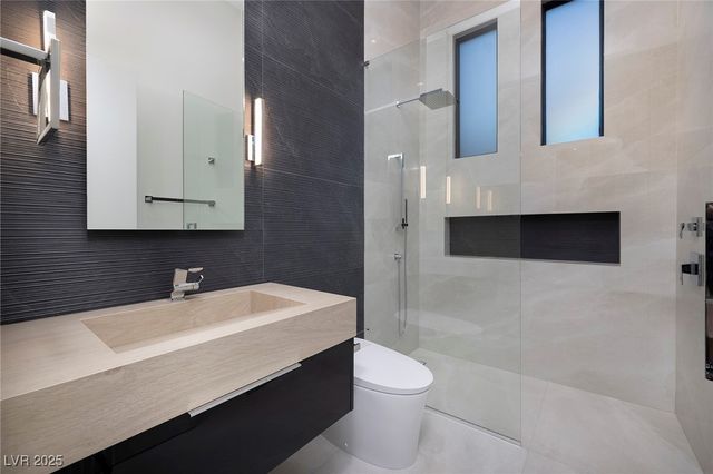 19 Boulderback Drive, Henderson, NV 89012