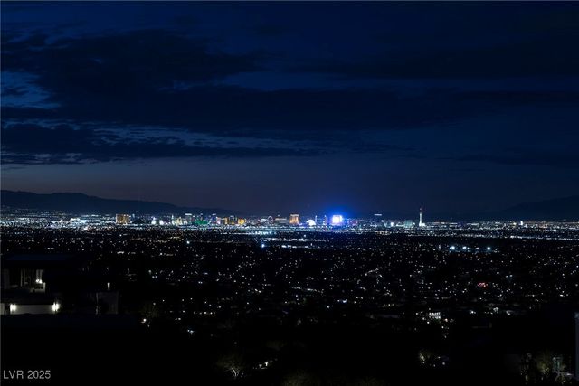 19 Boulderback Drive, Henderson, NV 89012