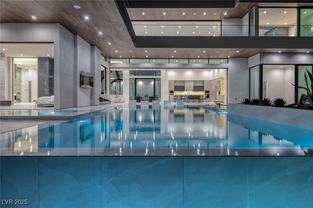 19 Boulderback Drive, Henderson, NV 89012