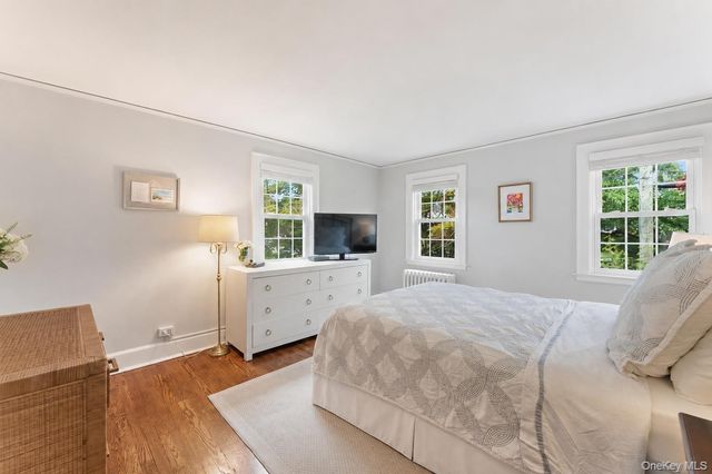 25 Pinebrook Road, New Rochelle, NY 10801