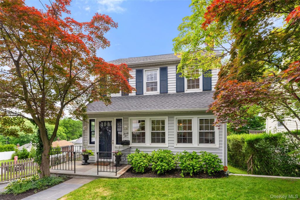 25 Pinebrook Road, New Rochelle, NY 10801