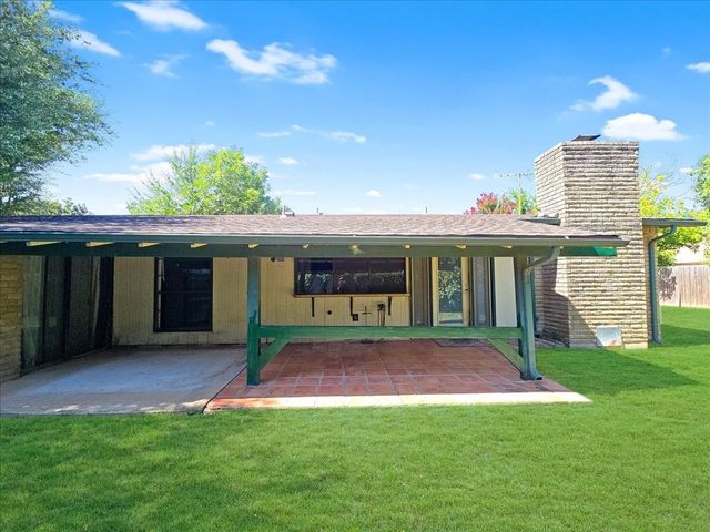 2623 Crestmoor Court, Arlington, TX 76016