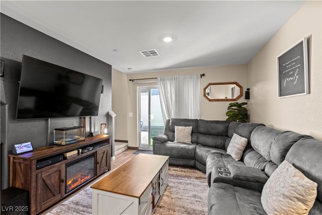 12280 Golden Wreath Road 3, Las Vegas, NV 89183