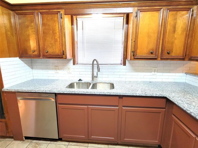 12811 Stillington Drive, Houston, TX 77015