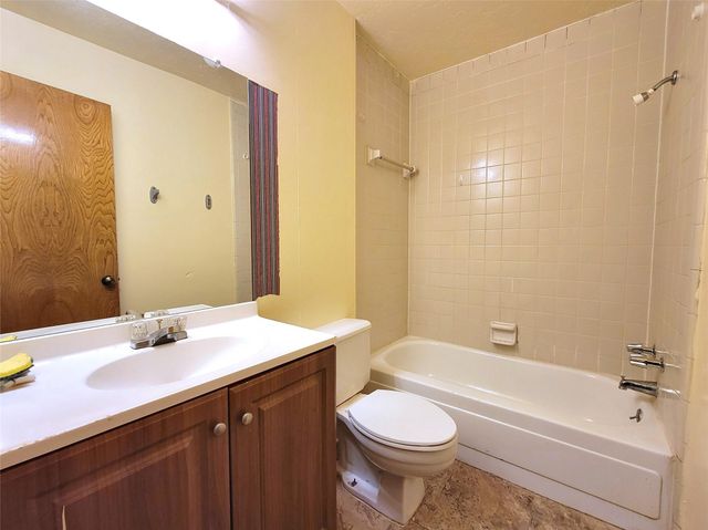 12811 Stillington Drive, Houston, TX 77015