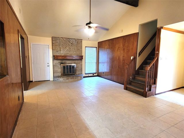 12811 Stillington Drive, Houston, TX 77015