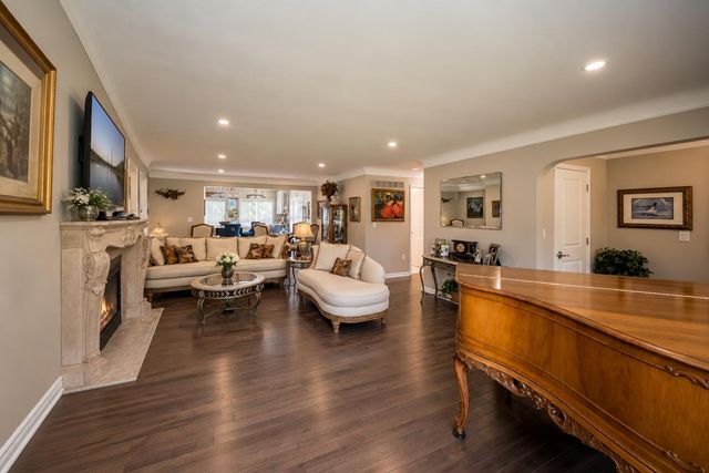26532 Springfield Drive, Farmington Hills, MI 48334