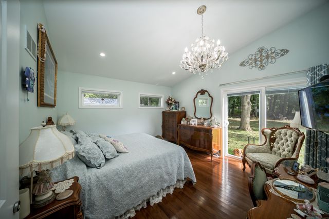 26532 Springfield Drive, Farmington Hills, MI 48334