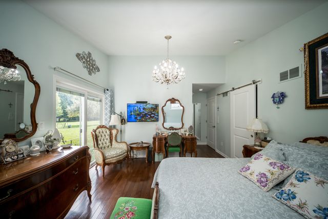 26532 Springfield Drive, Farmington Hills, MI 48334