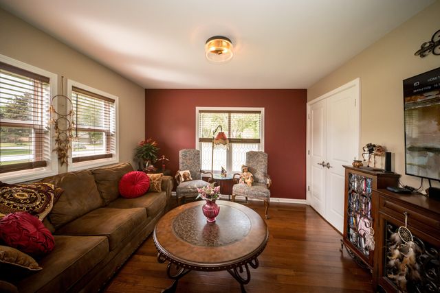 26532 Springfield Drive, Farmington Hills, MI 48334