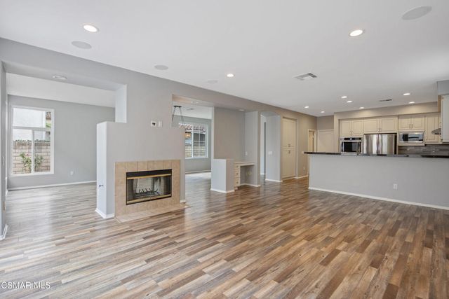 2872 La Plata Drive, Camarillo, CA 93010