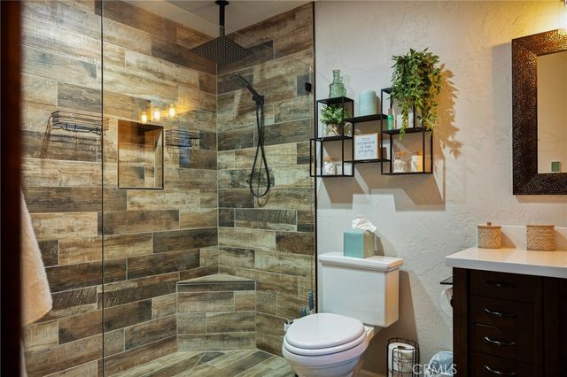 31353 Lightfoot Way, Running Springs, CA 92382