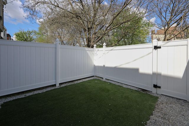 2881 HARRISON AVE, Camden, NJ 08105