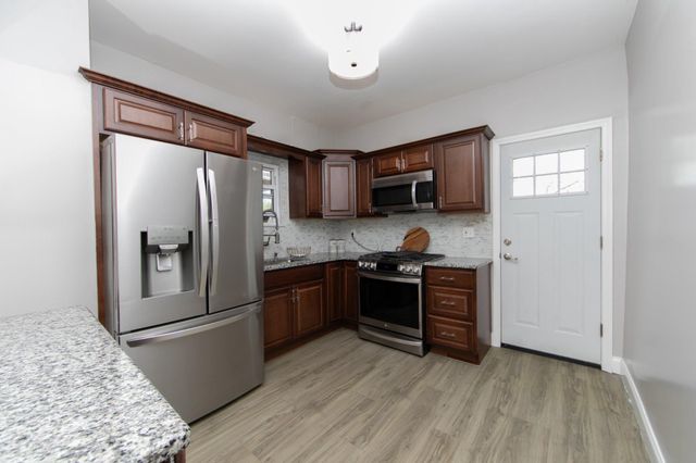 2881 HARRISON AVE, Camden, NJ 08105