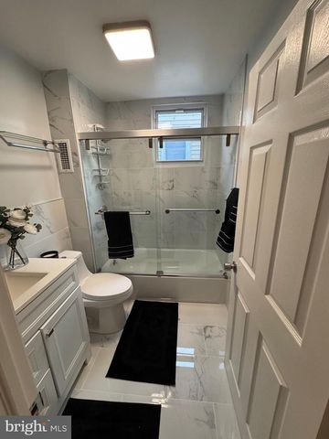 2881 HARRISON AVE, Camden, NJ 08105