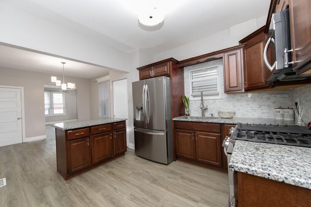 2881 HARRISON AVE, Camden, NJ 08105