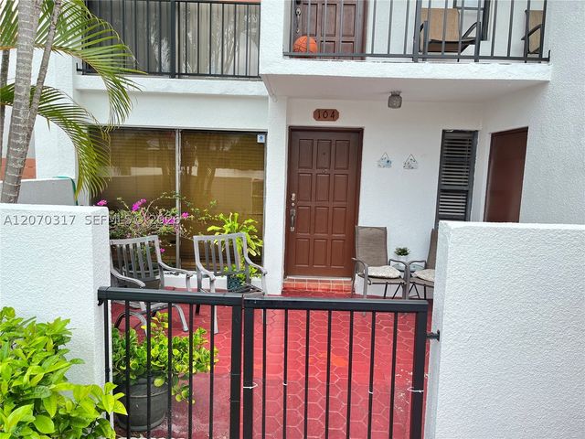 7445 SW 153rd Pl 104-3, Miami, FL 33193