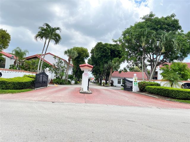 7445 SW 153rd Pl 104-3, Miami, FL 33193