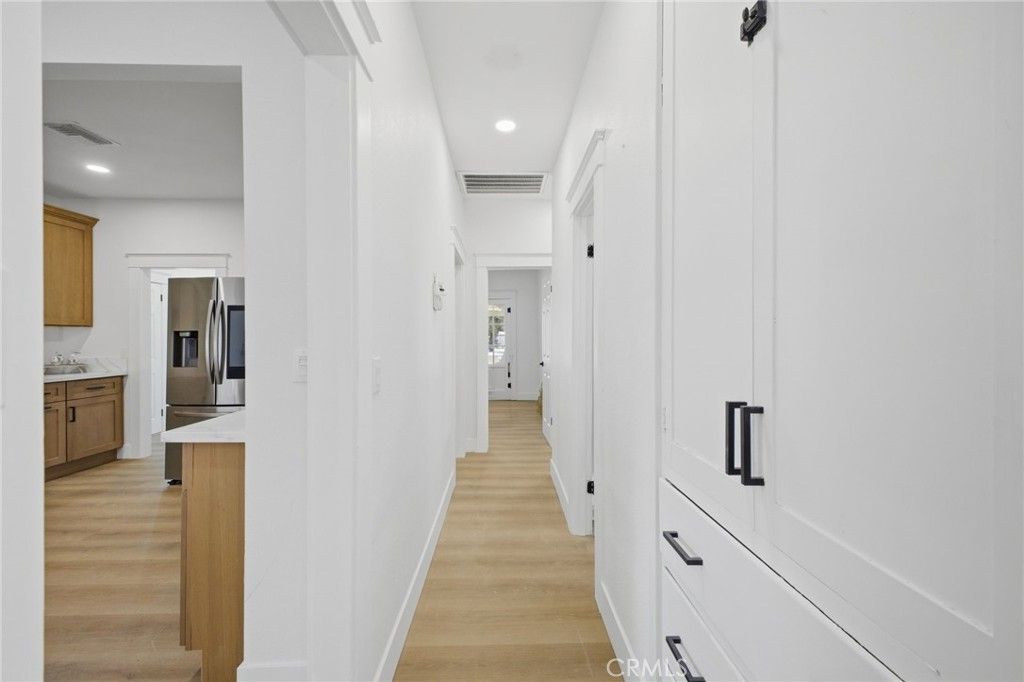 Image 36 of property listing at 661 N 4th, Banning, CA 92220