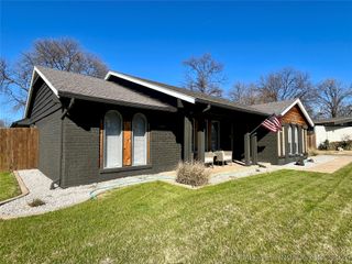 7071 E 53rd Street, Tulsa, OK 74145