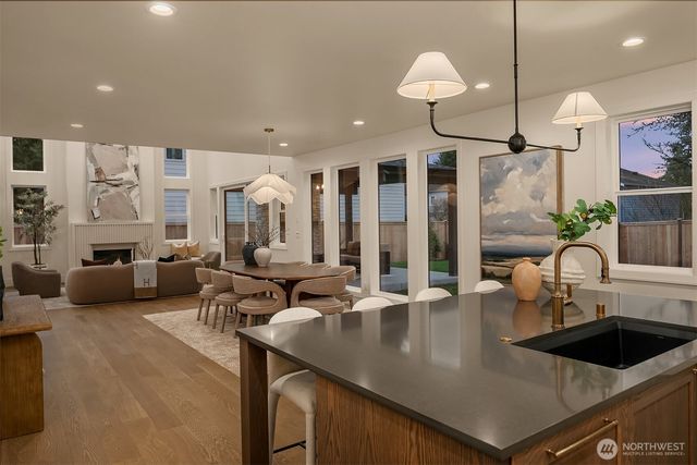 5117 107th Lane NE, Kirkland, WA 98033