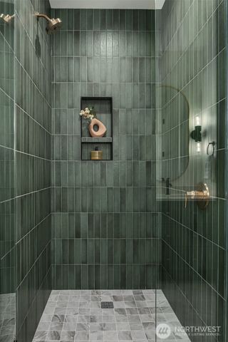 5117 107th Lane NE, Kirkland, WA 98033