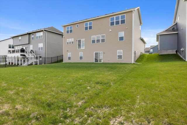 5345 Chapin Lane, Woodbury, MN 55129