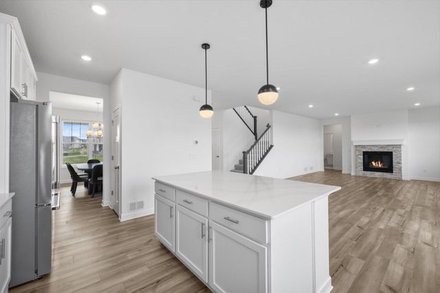 5345 Chapin Lane, Woodbury, MN 55129