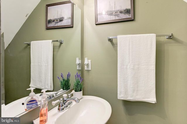 4891 SALTWATER DR, Dumfries, VA 22025