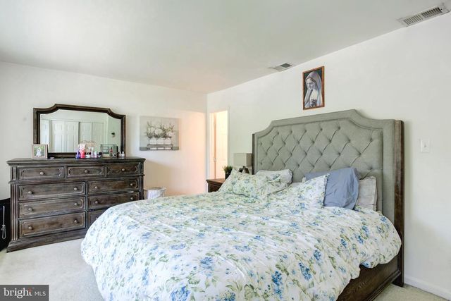 4891 SALTWATER DR, Dumfries, VA 22025