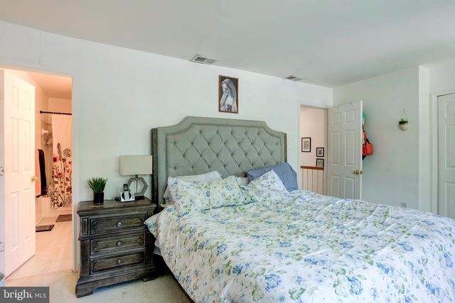 4891 SALTWATER DR, Dumfries, VA 22025