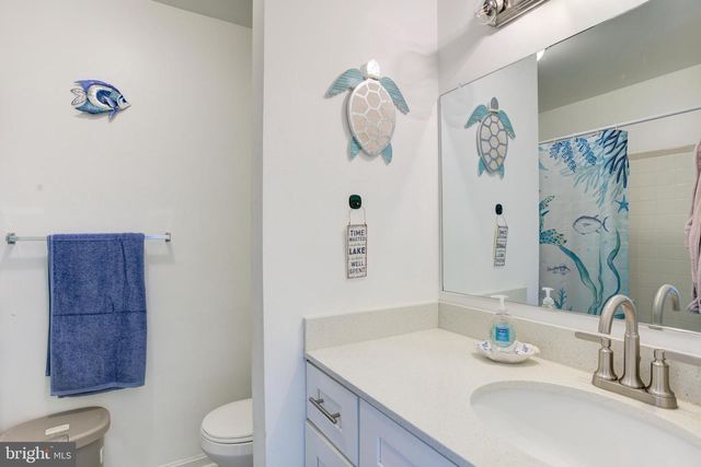 4891 SALTWATER DR, Dumfries, VA 22025