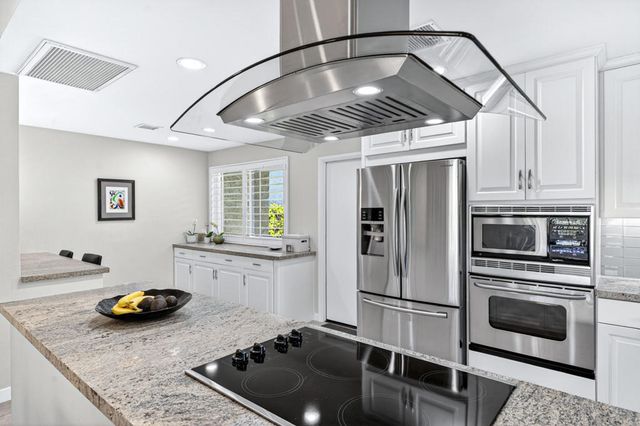 28 Kevin Lee Lane, Rancho Mirage, CA 92270