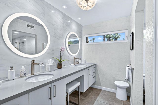 28 Kevin Lee Lane, Rancho Mirage, CA 92270