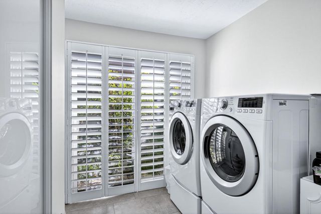 28 Kevin Lee Lane, Rancho Mirage, CA 92270