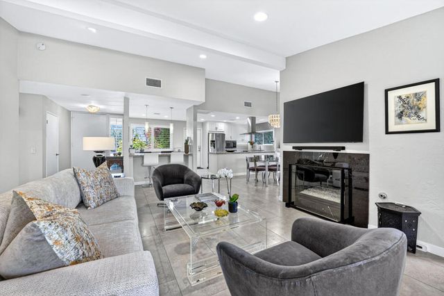 28 Kevin Lee Lane, Rancho Mirage, CA 92270