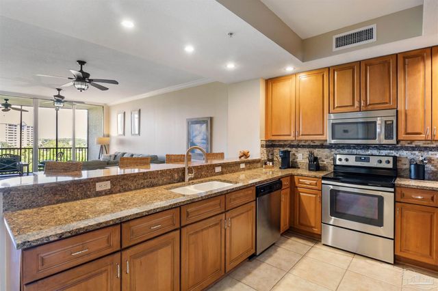 608 Lost Key Dr Unit 502-C, Pensacola, FL 32507