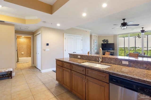 608 Lost Key Dr Unit 502-C, Pensacola, FL 32507