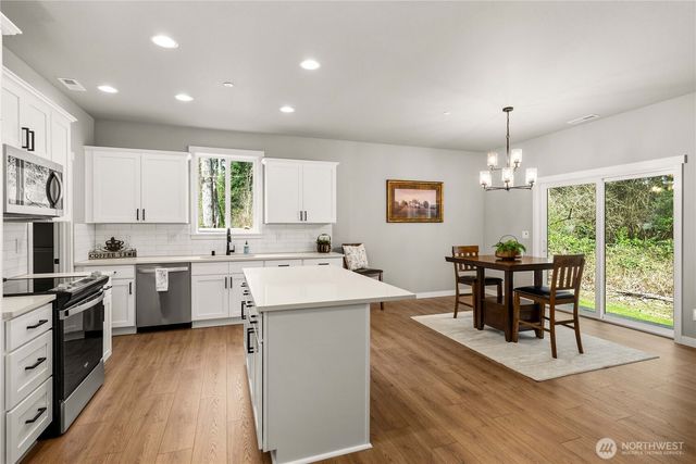 19601 95th Avenue Ct E, Graham, WA 98338