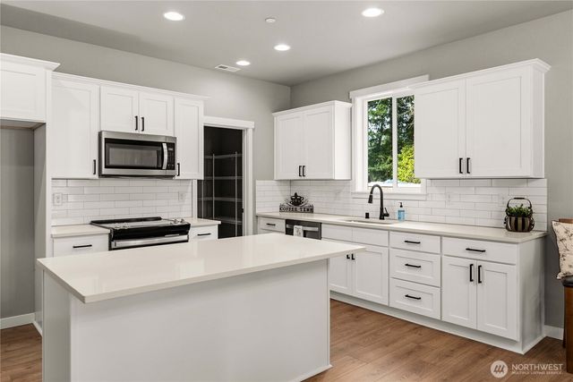 19601 95th Avenue Ct E, Graham, WA 98338