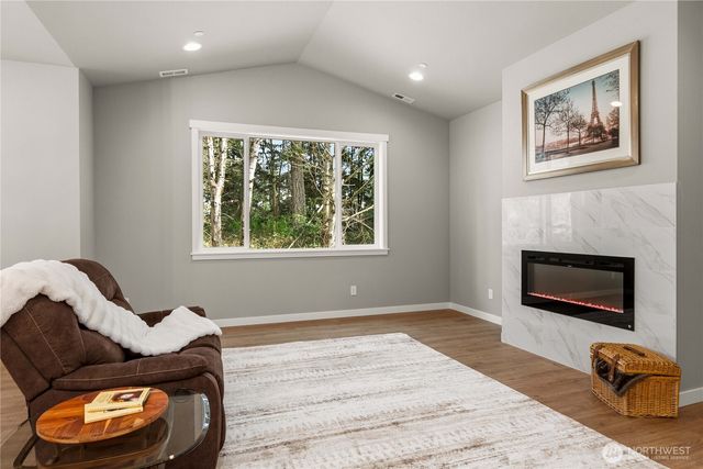 19601 95th Avenue Ct E, Graham, WA 98338