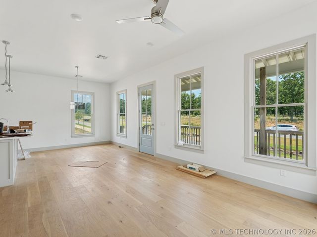 38 Hill Street A, Carlton Landing, OK 74432